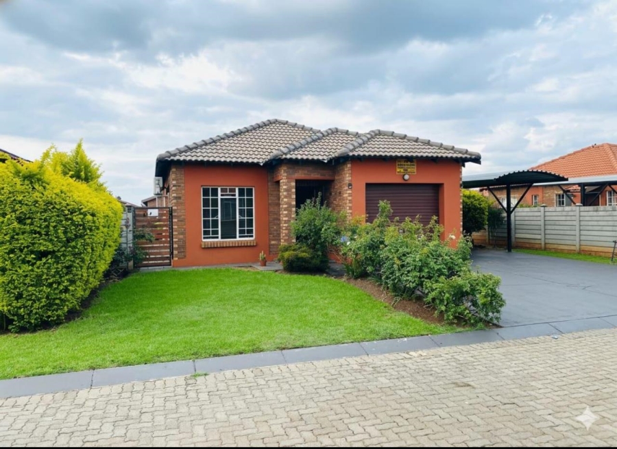 3 Bedroom Property for Sale in Waterval East North West